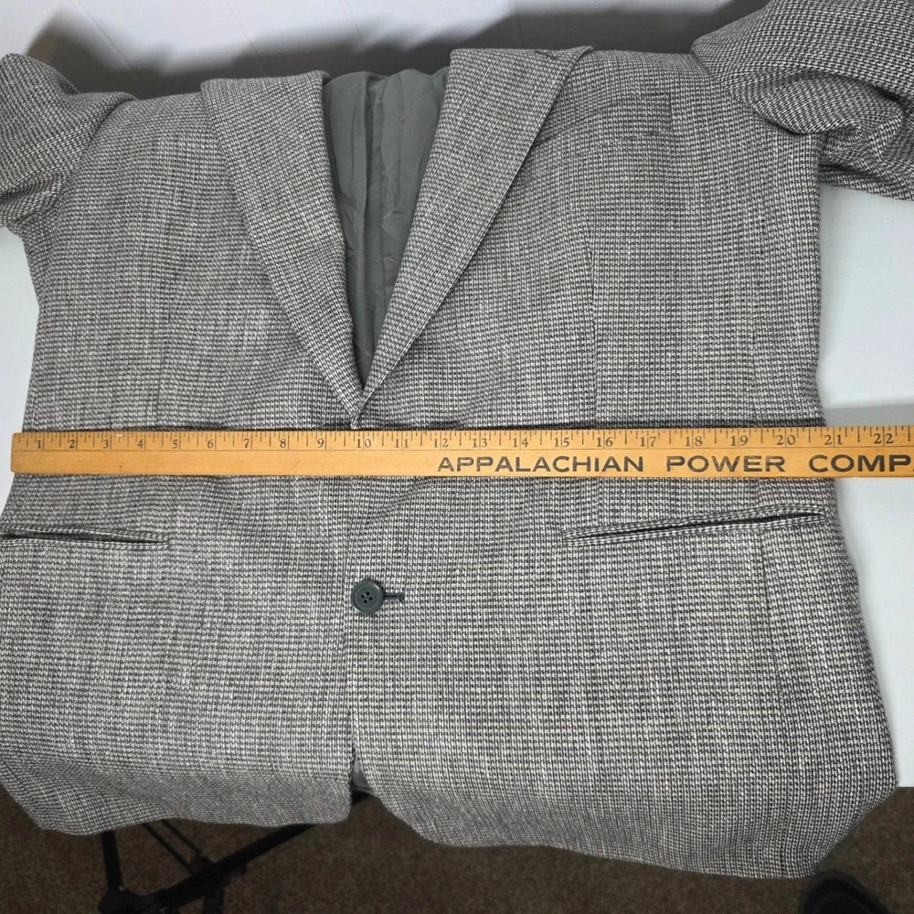 Yves Saint Laurent excellent yves